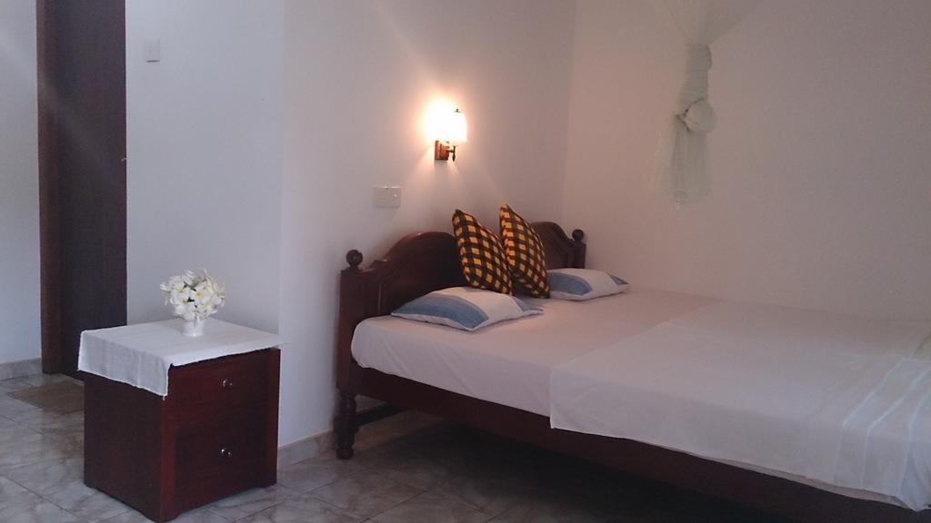 Welcome Family Guest House. Bentota Oda fotoğraf