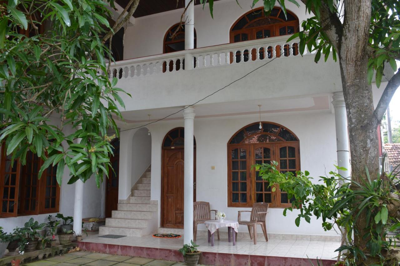 Welcome Family Guest House. Bentota Dış mekan fotoğraf